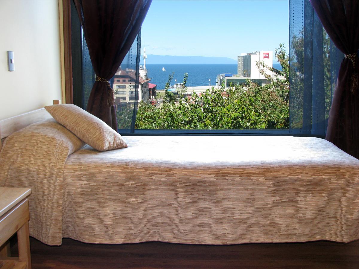 プエルトモント Portal Austral Bed & Breakfast エクステリア 写真